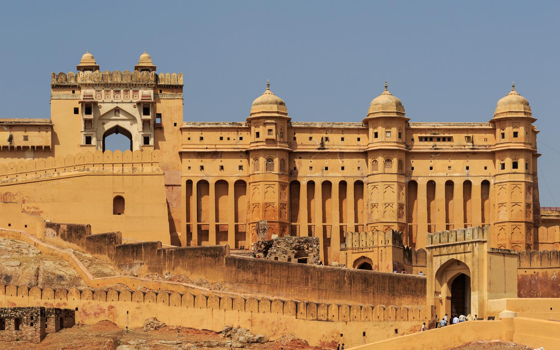 20 Most Popular Big Forts in India