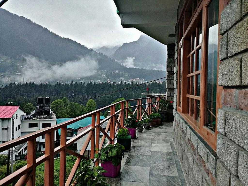 hotels and accomodations in kullu manali 