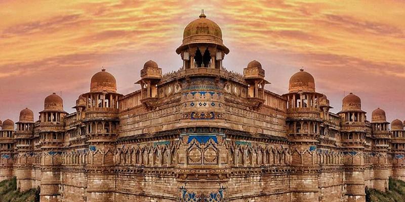 14 Famous Forts and Palaces in India You Should Visit