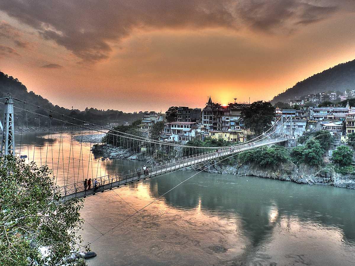 Rishikesh- best spiritual places in india 