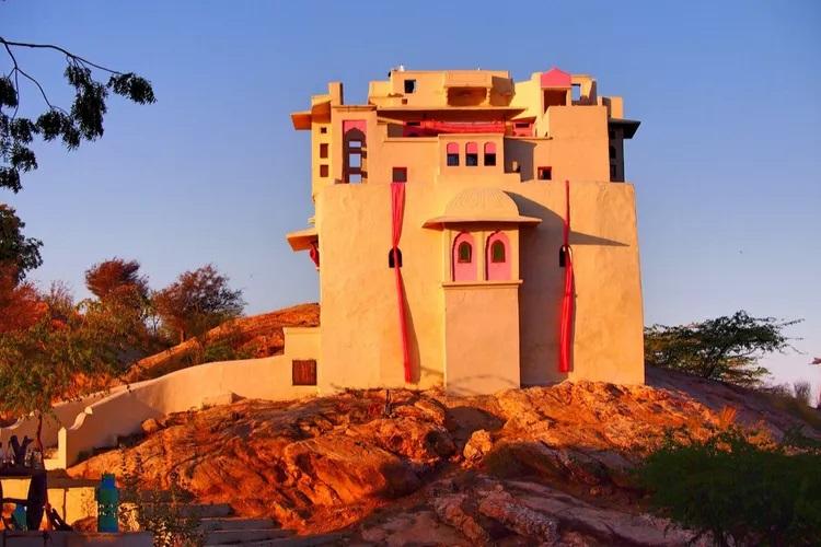 Lakshman Sagar: Luxury Rural Tourism in Rajasthan