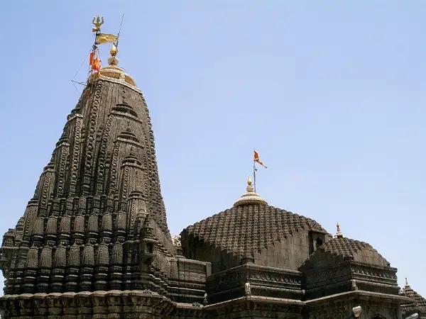 Trimbakeshwar-temple-in-Nashik