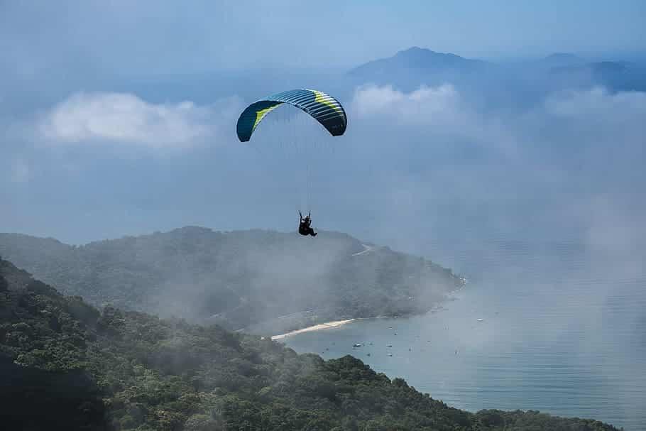 Paragliding in nainital- best adventure Activity in uttarakhand 