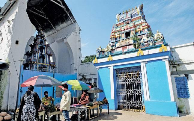 5 hundred year old temple 